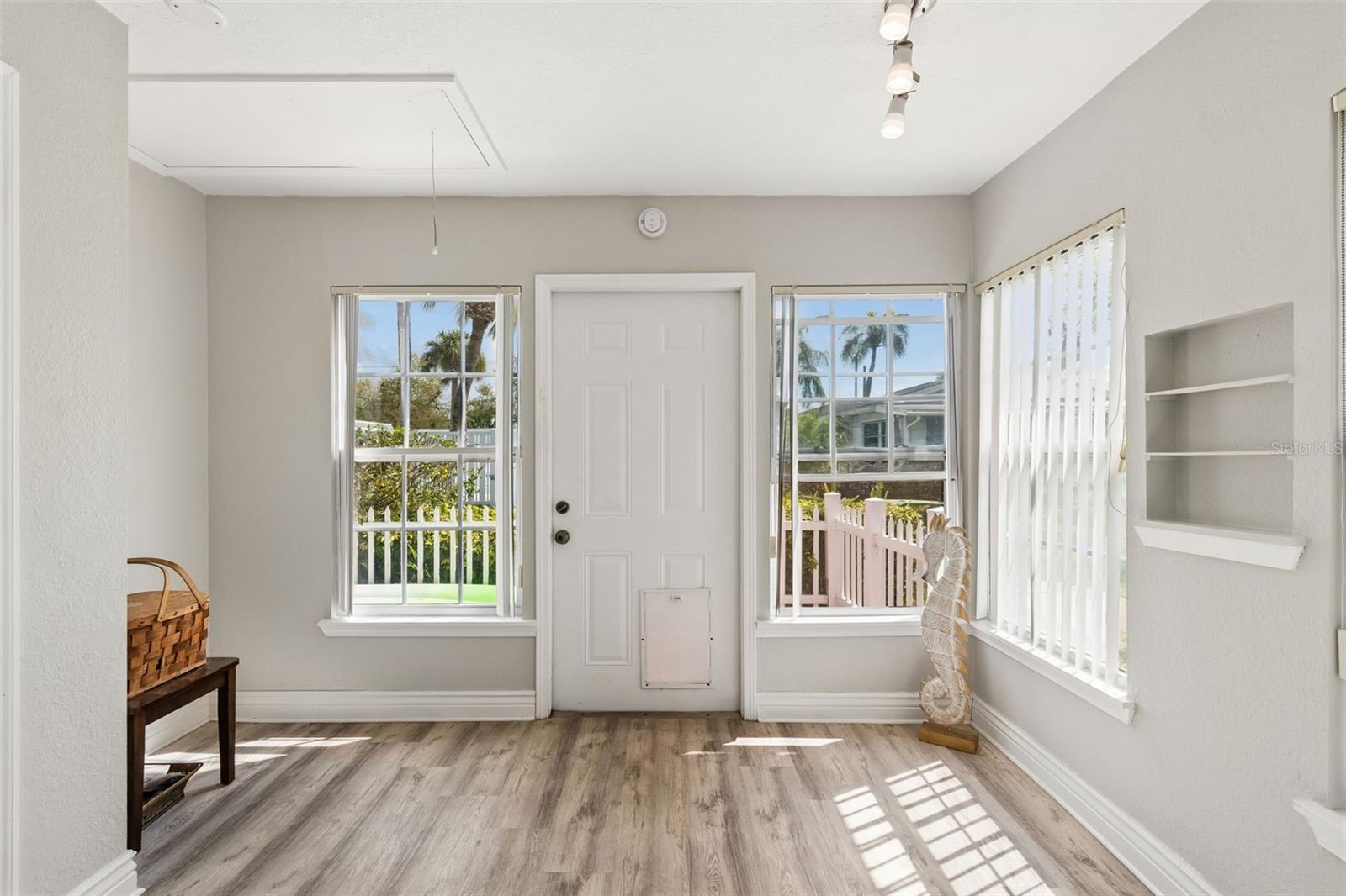 6026 LILLI WAY — photo 8