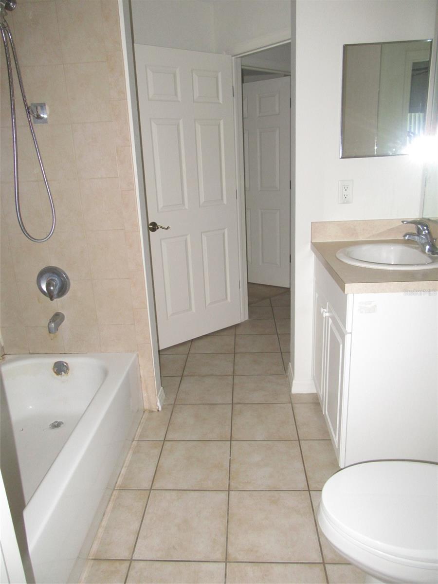 1047 LASSETER ST — photo 15