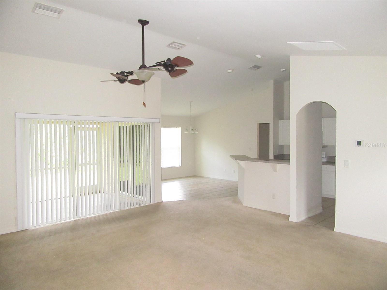 1047 LASSETER ST — photo 3