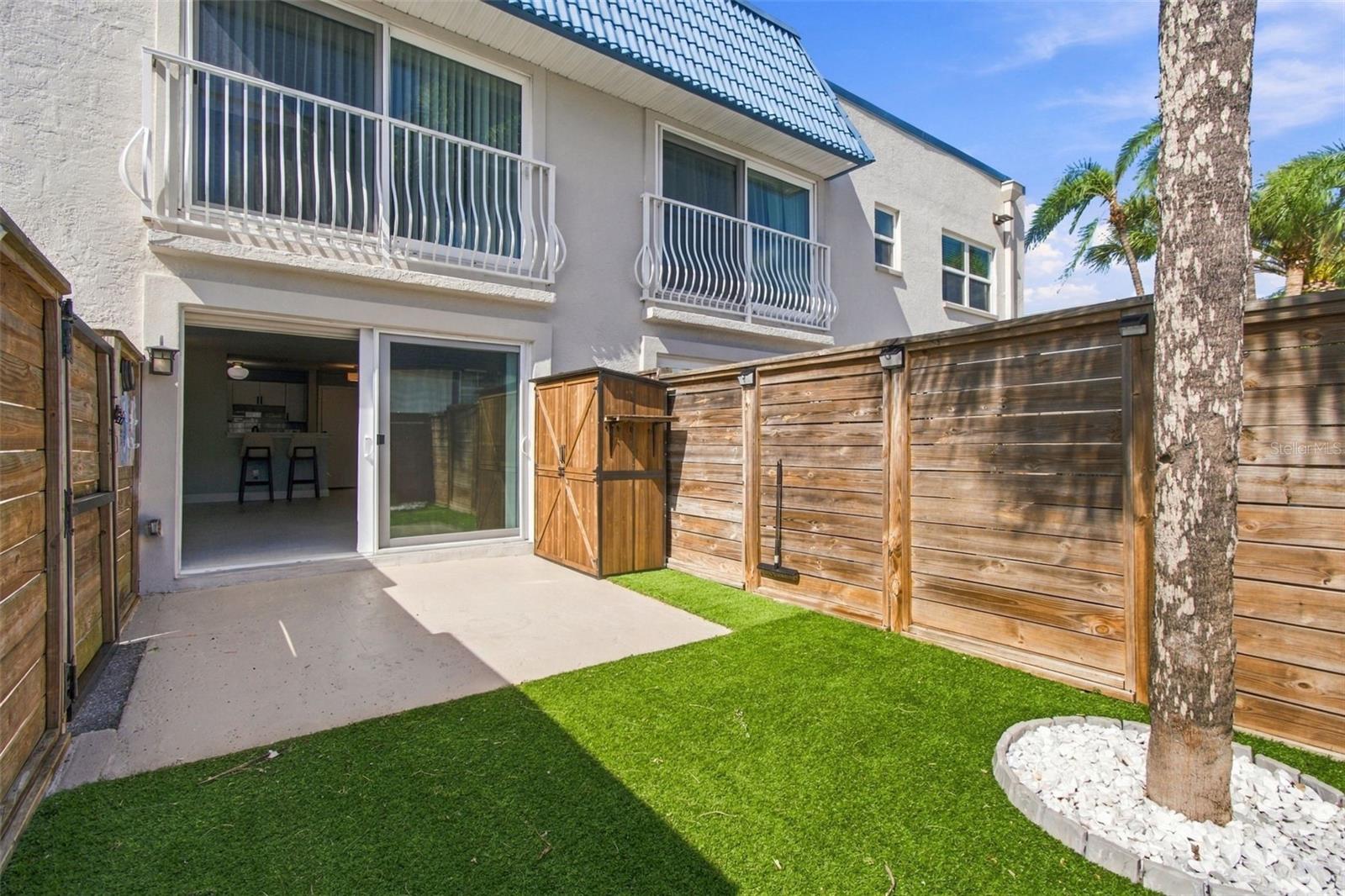 17035 GULF BLVD #107 — photo 25