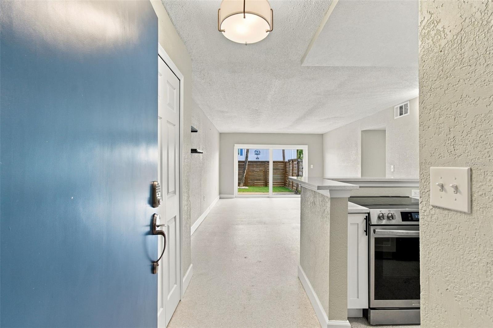 17035 GULF BLVD #107 — photo 4