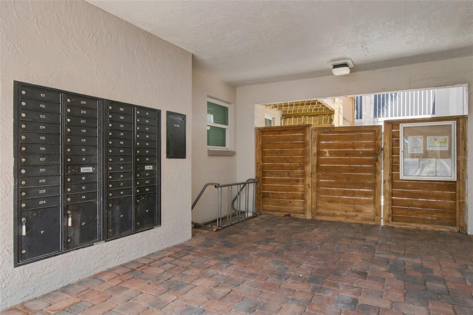17035 GULF BLVD #107 — photo 35
