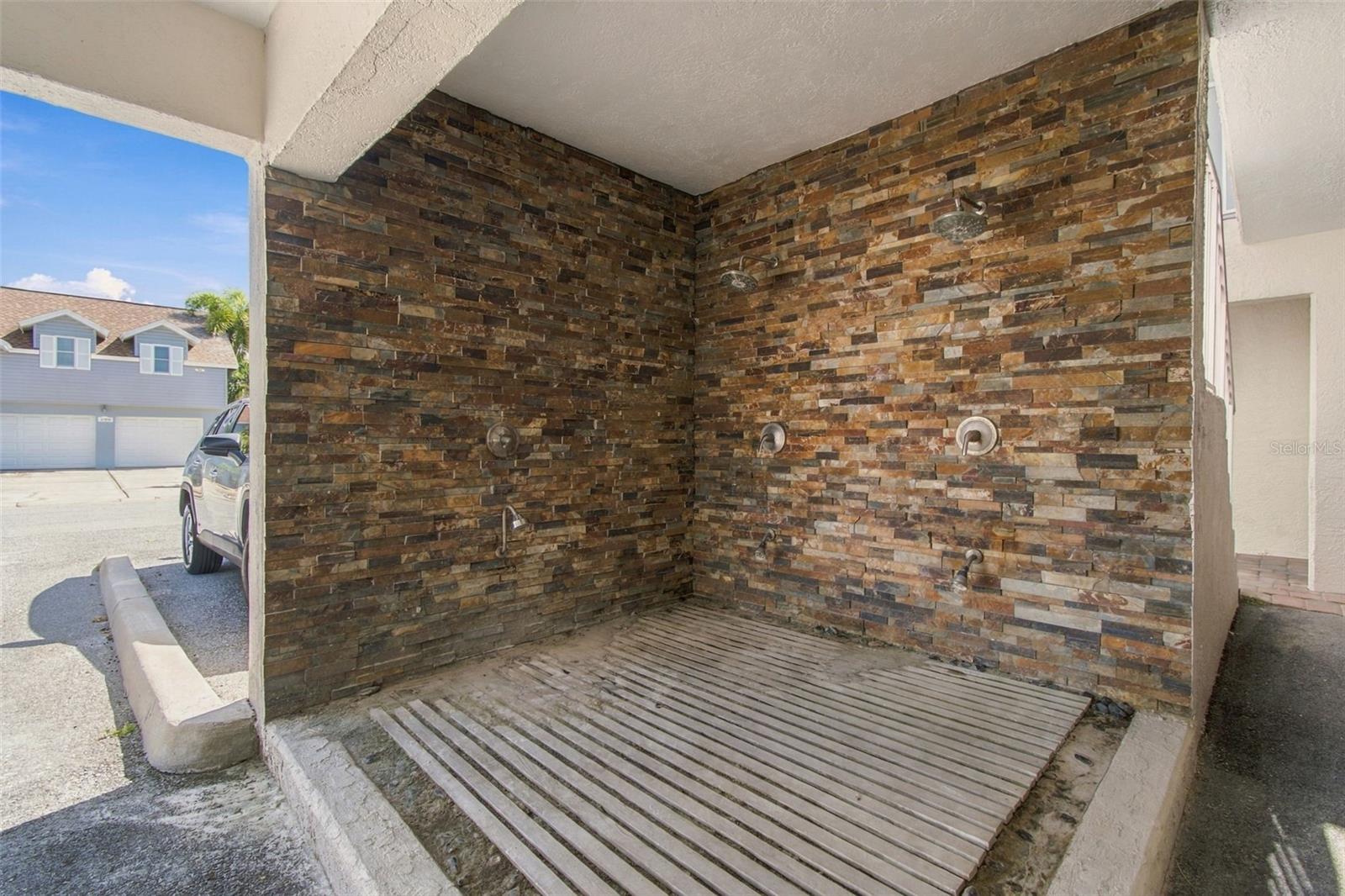 17035 GULF BLVD #107 — photo 34