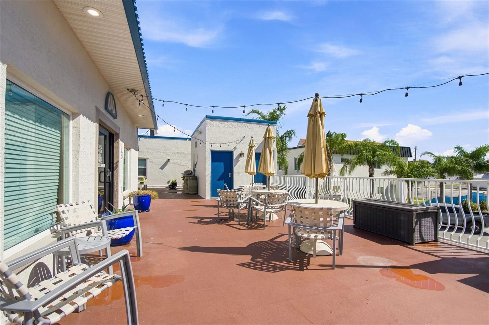 17035 GULF BLVD #107 — photo 32