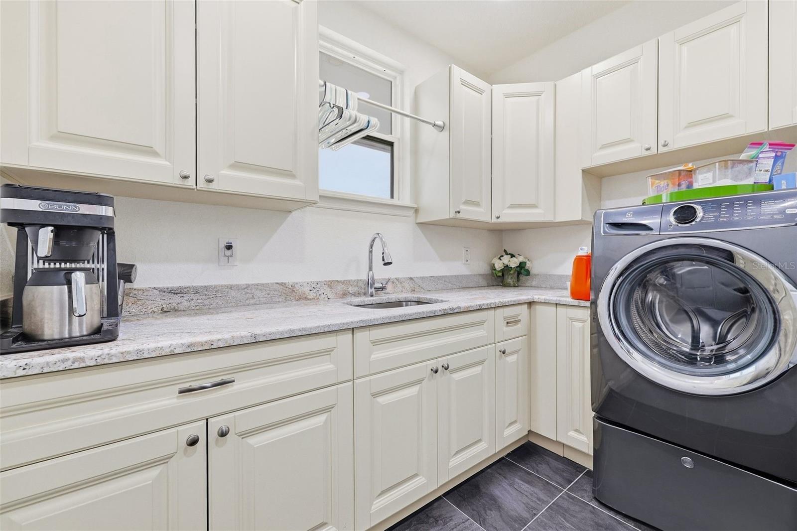 906 W PENINSULAR ST — photo 28