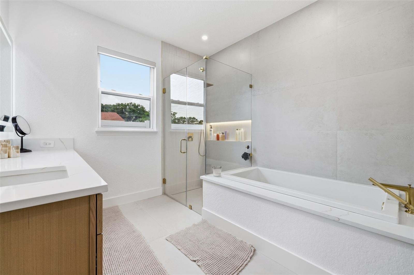 906 W PENINSULAR ST — photo 13