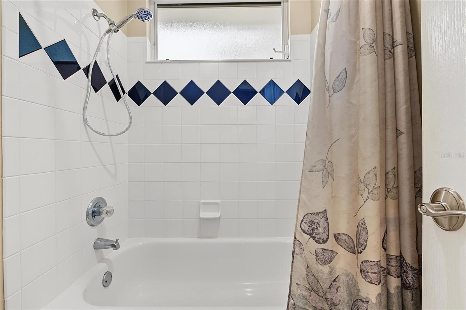 5109 SYLVAN OAKS DR — photo 36