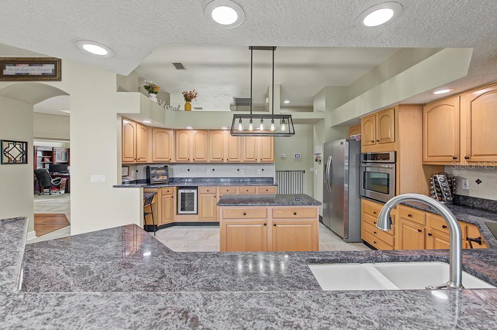 5109 SYLVAN OAKS DR — photo 18