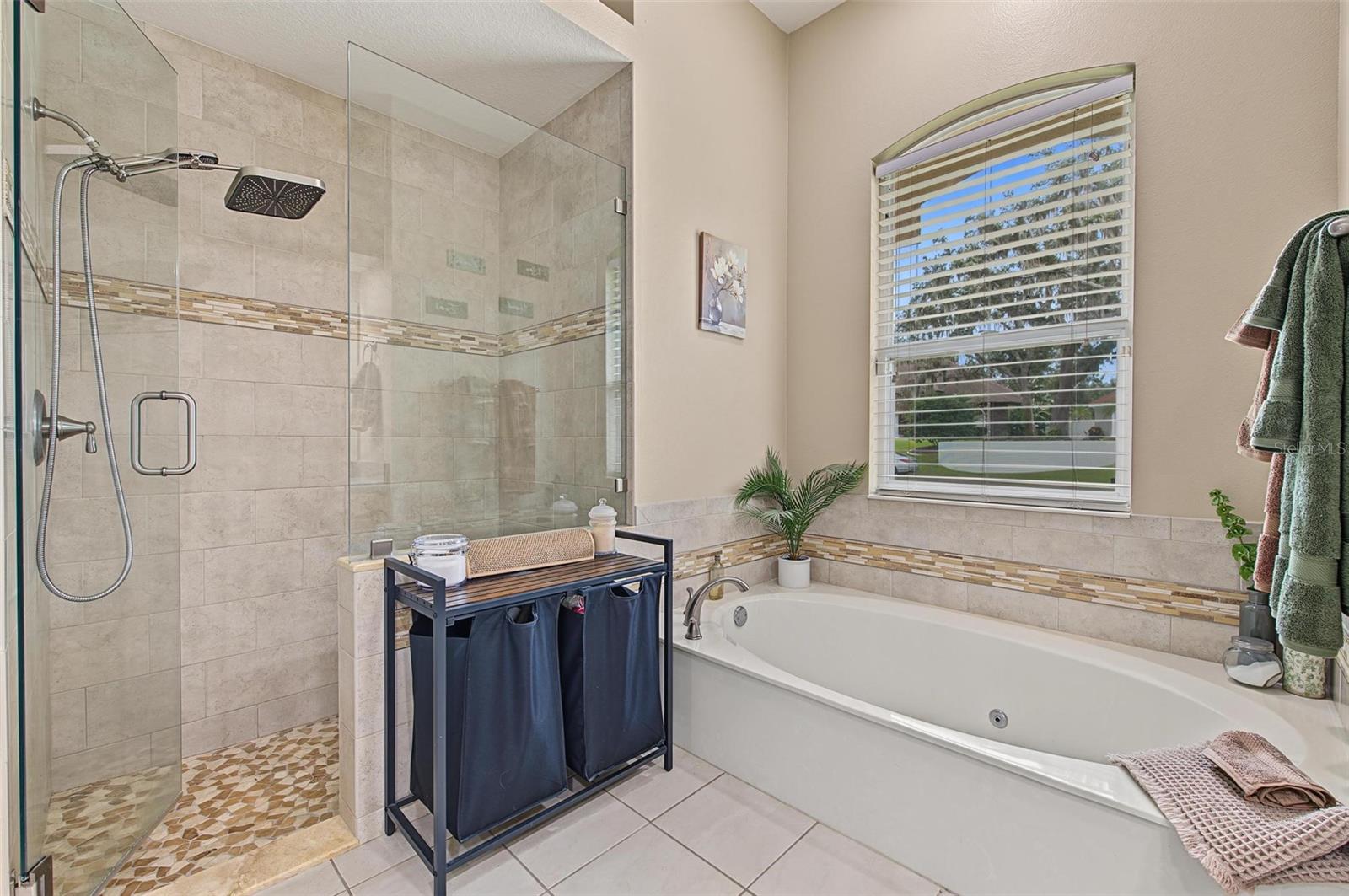5109 SYLVAN OAKS DR — photo 31