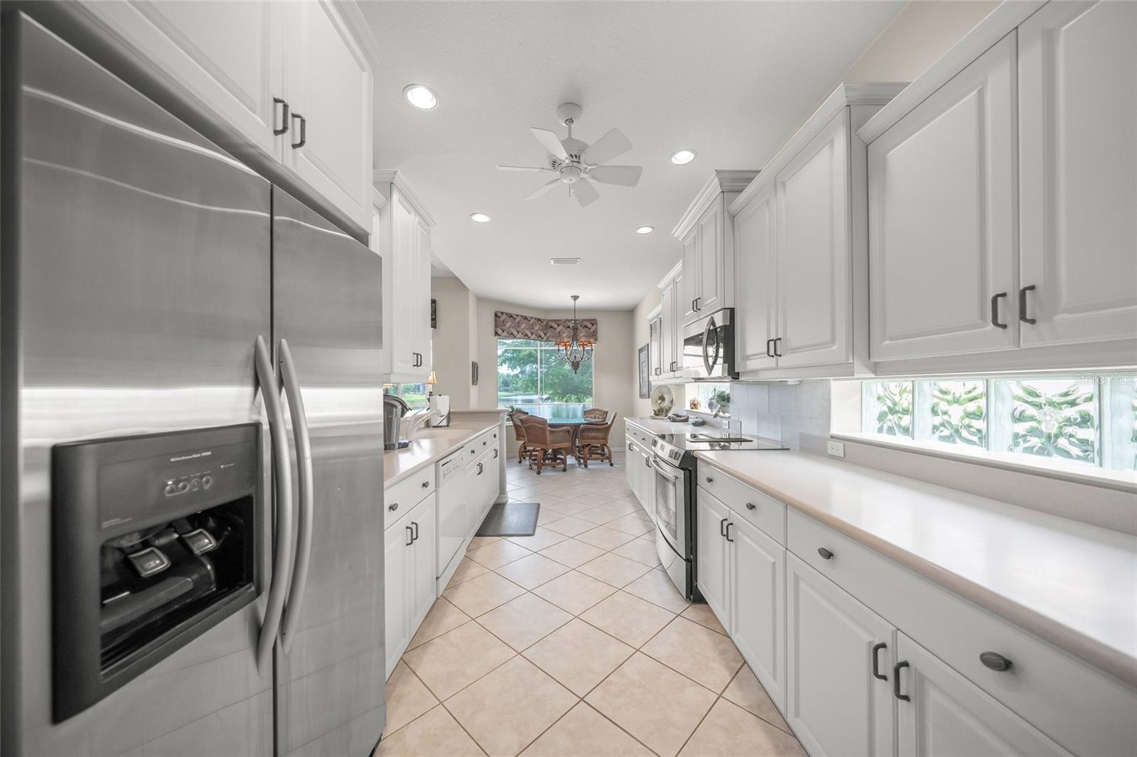 1346 THORNAPPLE DR — photo 16