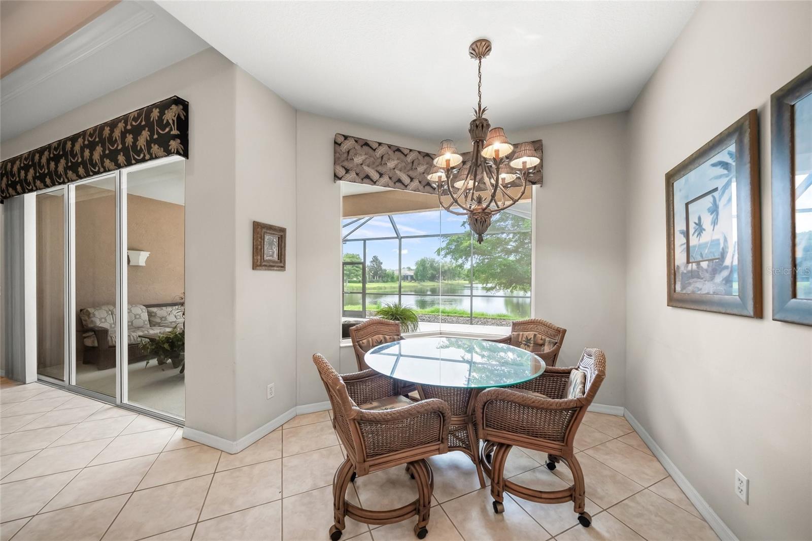 1346 THORNAPPLE DR — photo 17