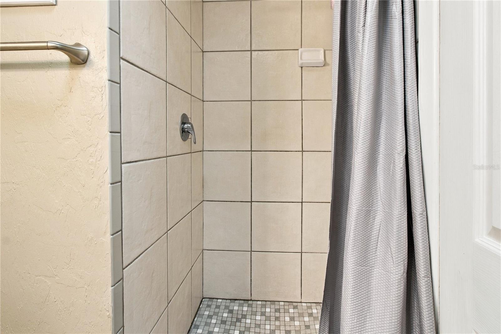 3019 FLORIDA BLVD — photo 32