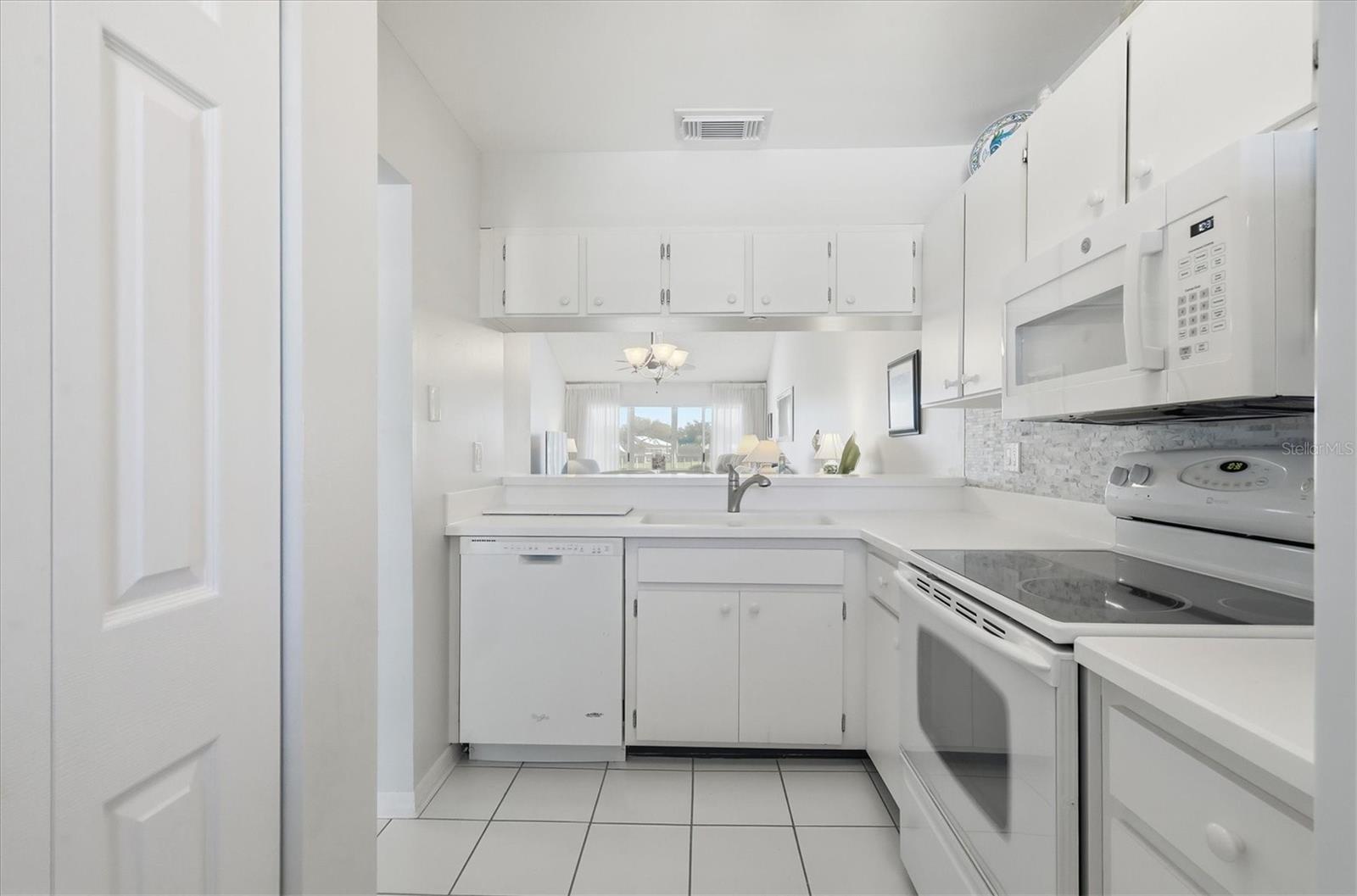 414 CERROMAR CIR S #249 — photo 27