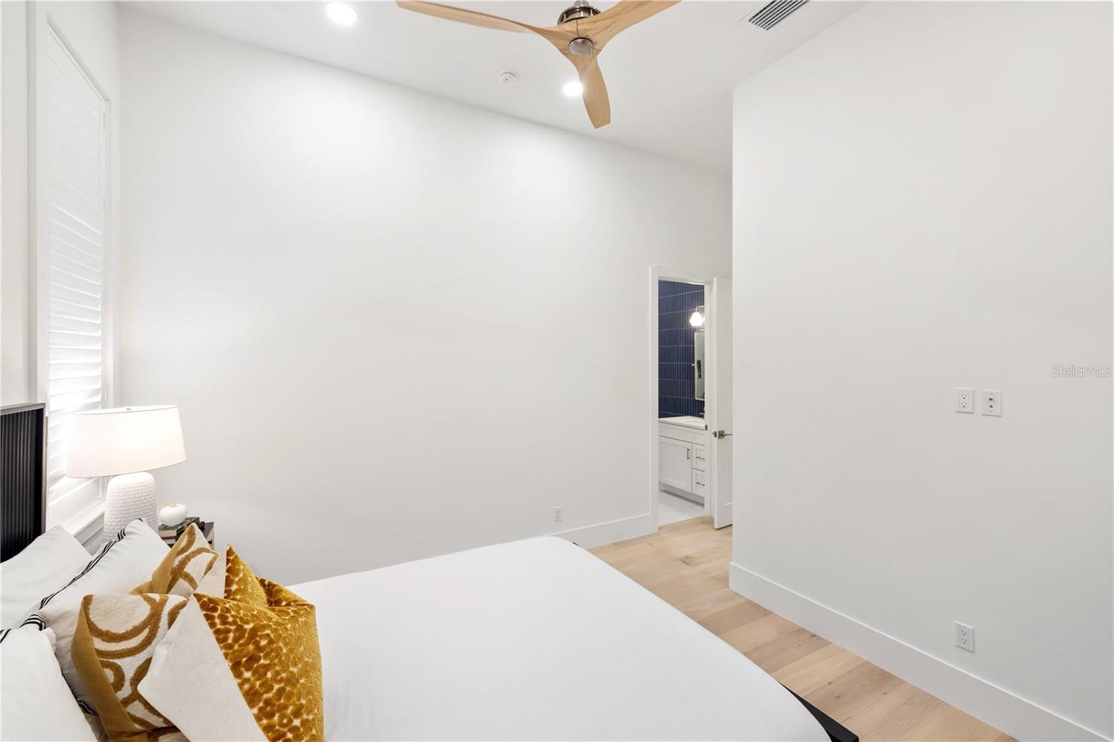 1800 WEBBER ST — photo 62