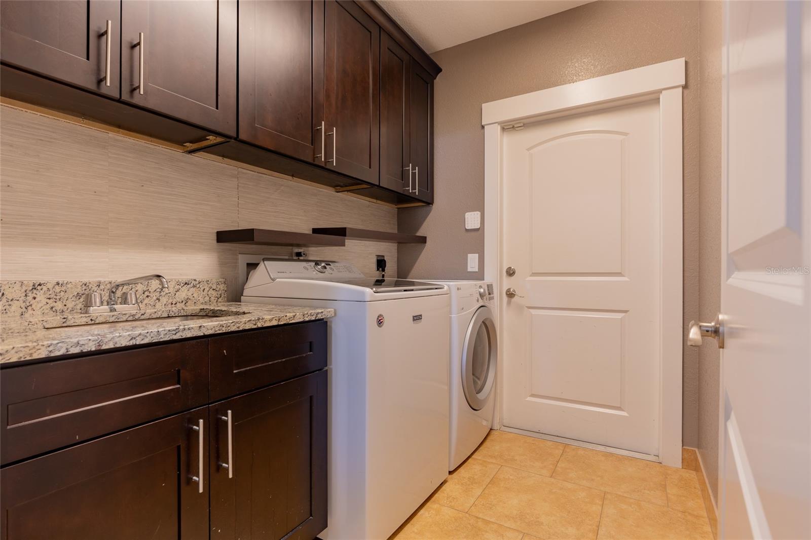 1480 WISE DR — photo 38