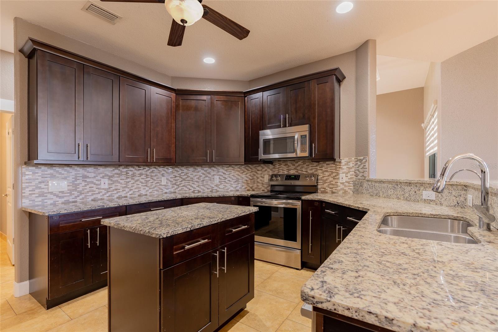 1480 WISE DR — photo 32