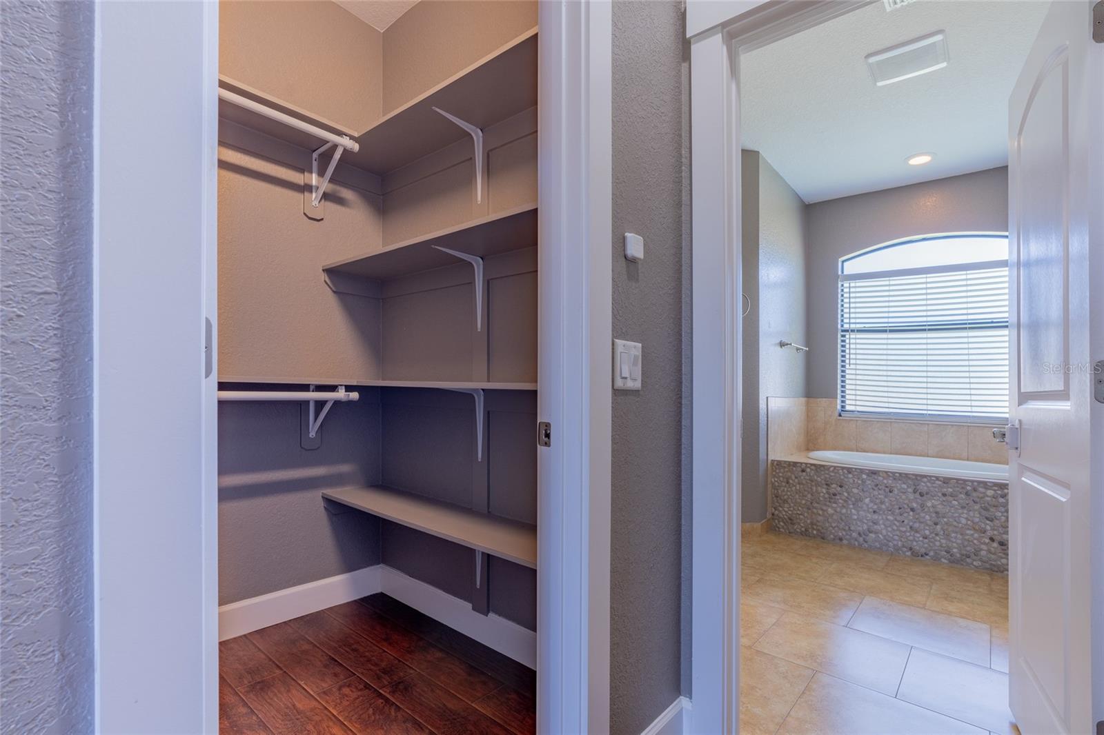1480 WISE DR — photo 13