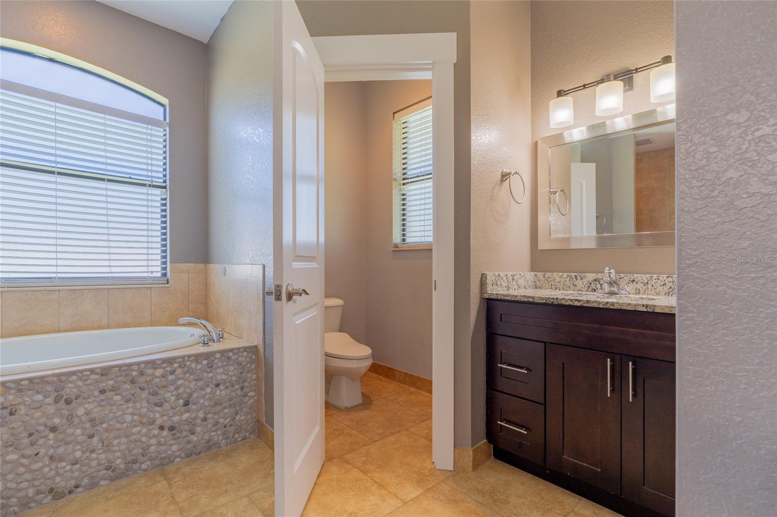 1480 WISE DR — photo 18