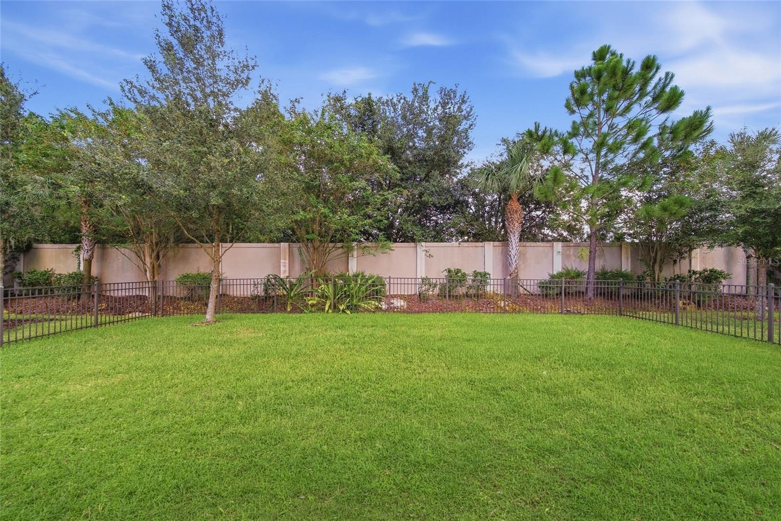 30980 LINDENTREE DR — photo 22