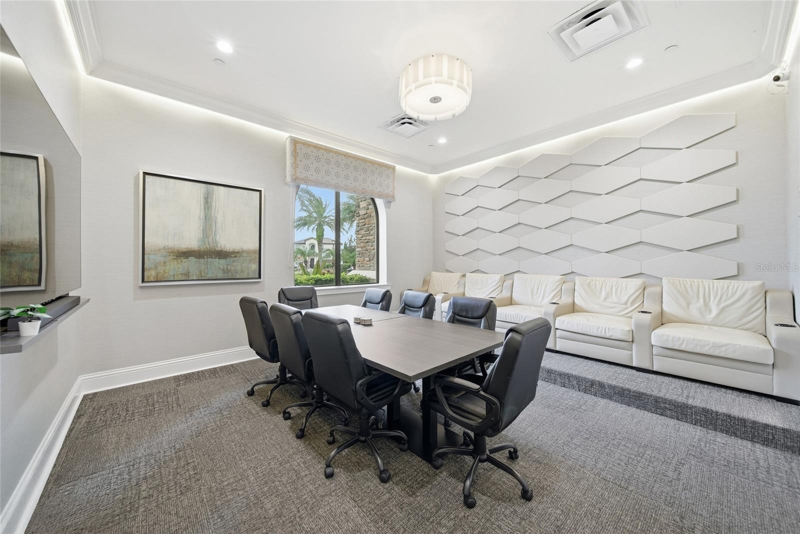 30980 LINDENTREE DR — photo 44