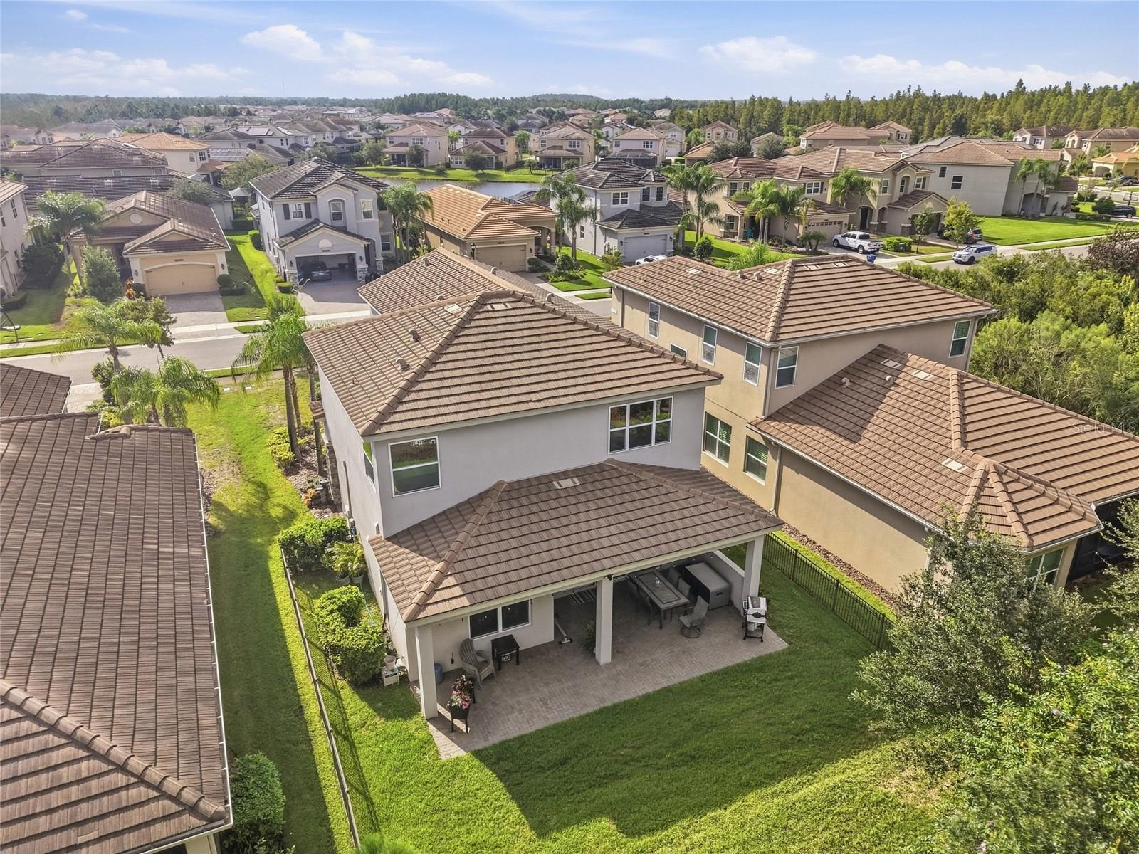 30980 LINDENTREE DR — photo 27