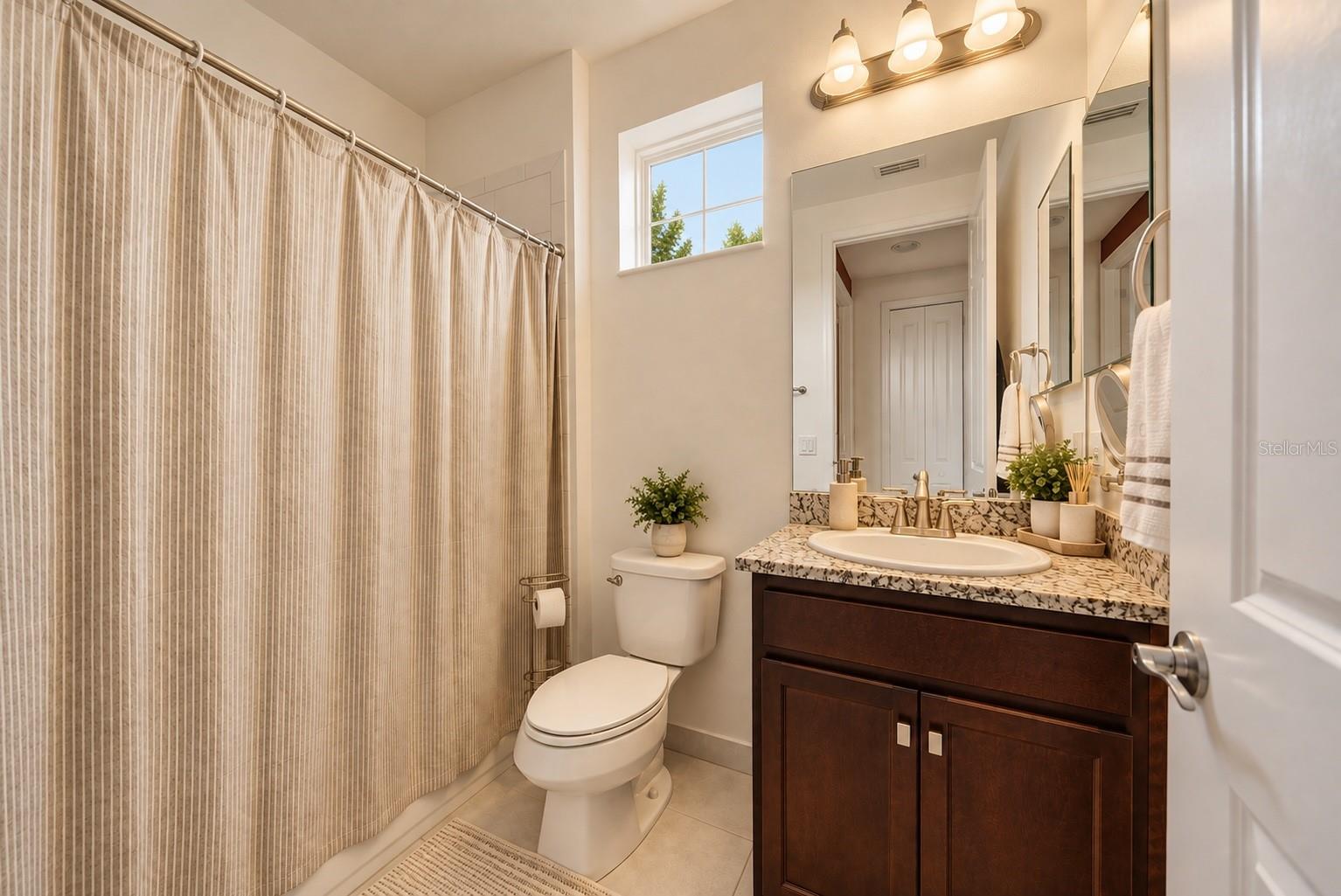 30980 LINDENTREE DR — photo 19
