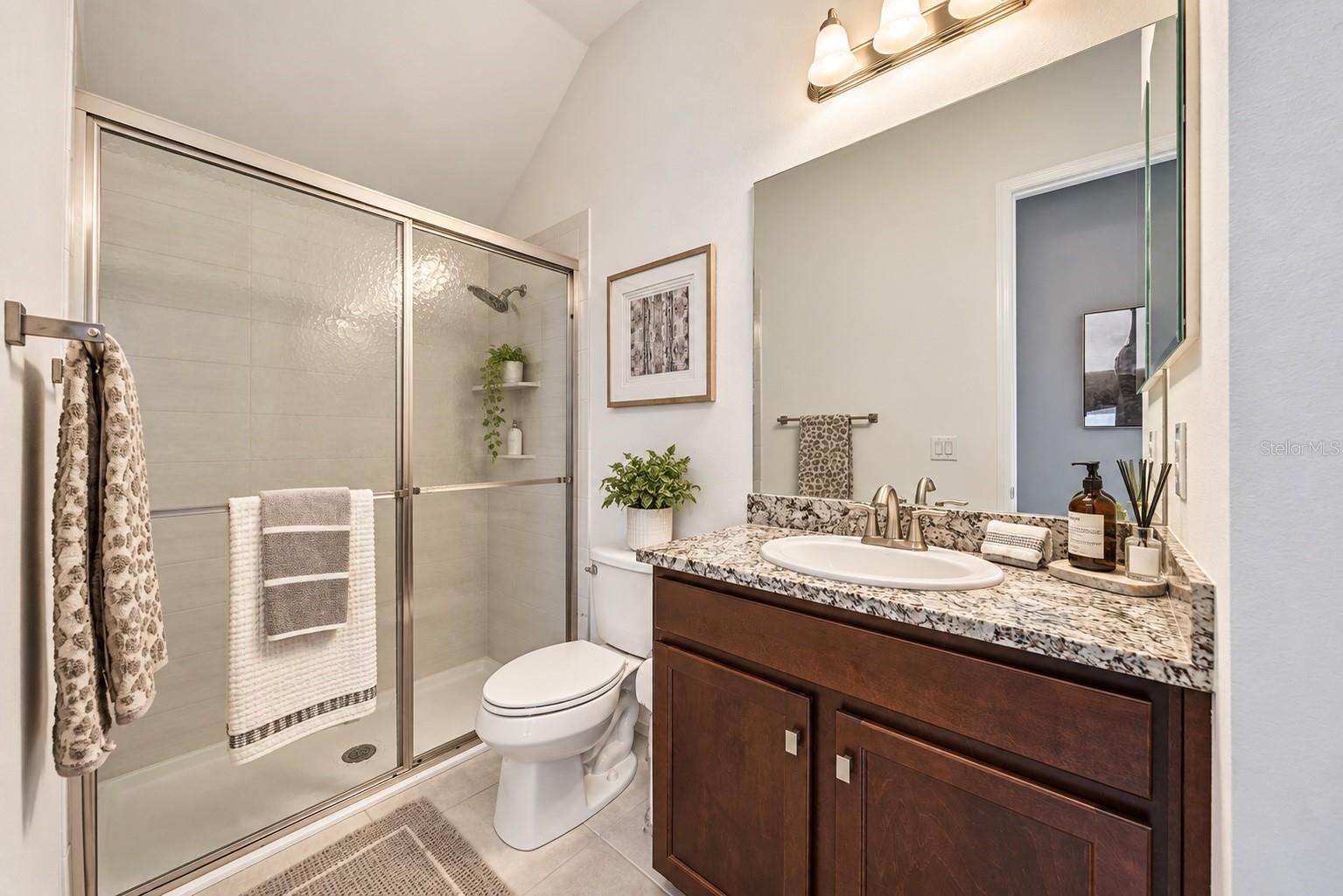 30980 LINDENTREE DR — photo 13