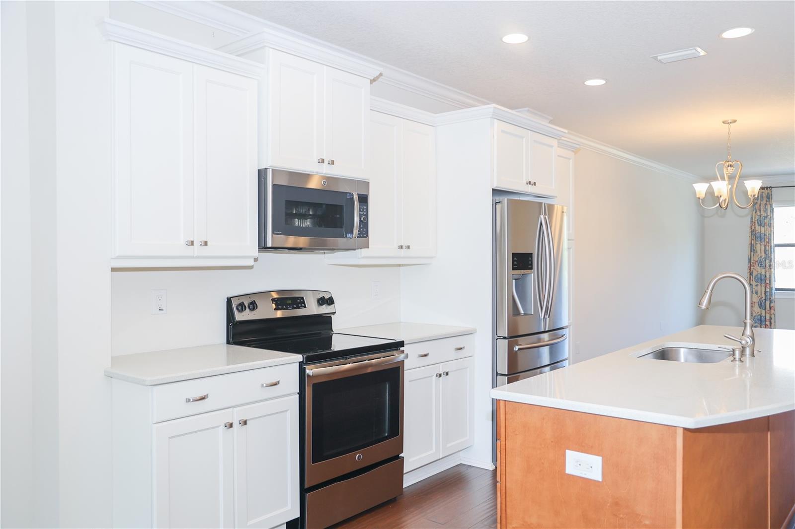 9705 BAY GROVE LN — photo 12