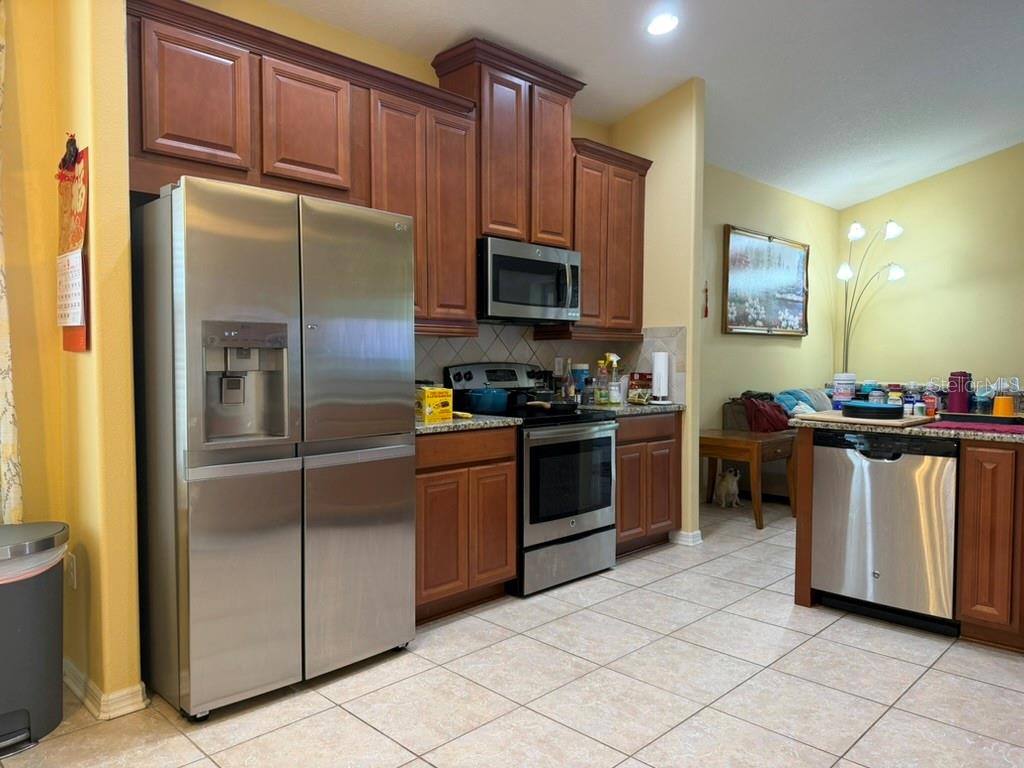 8606 DEEP MAPLE DR — photo 17