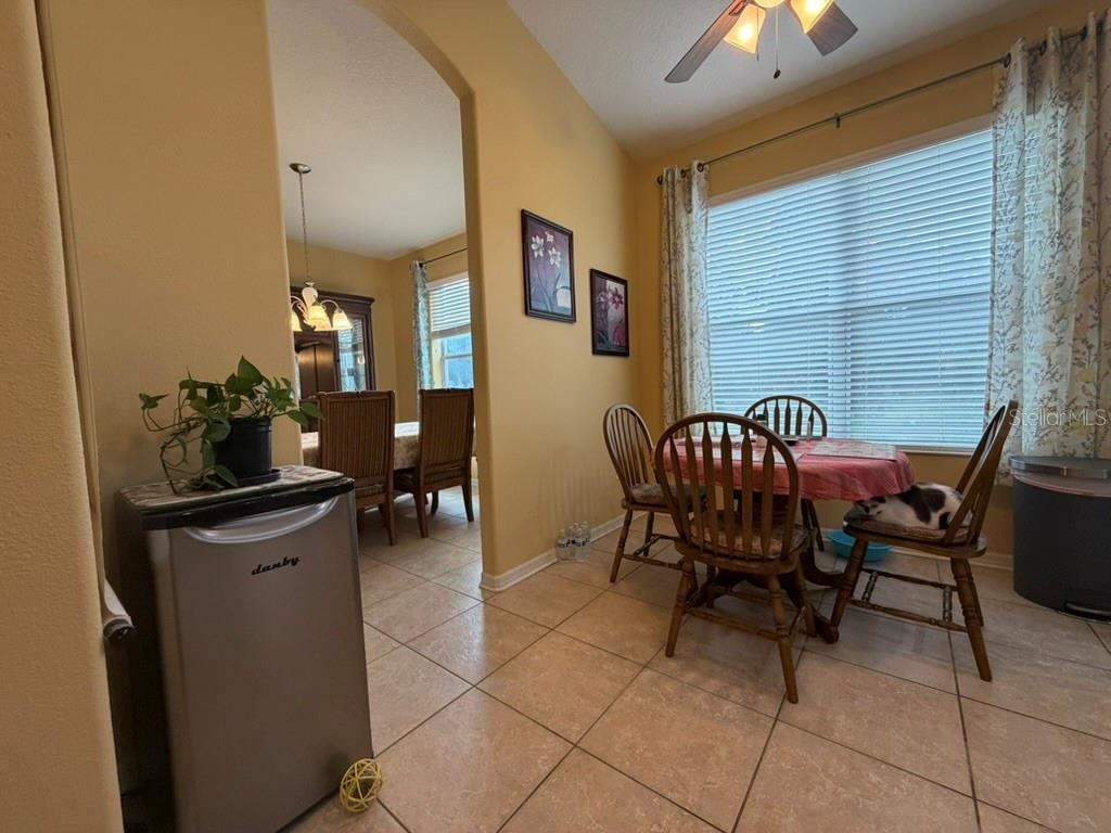8606 DEEP MAPLE DR — photo 37