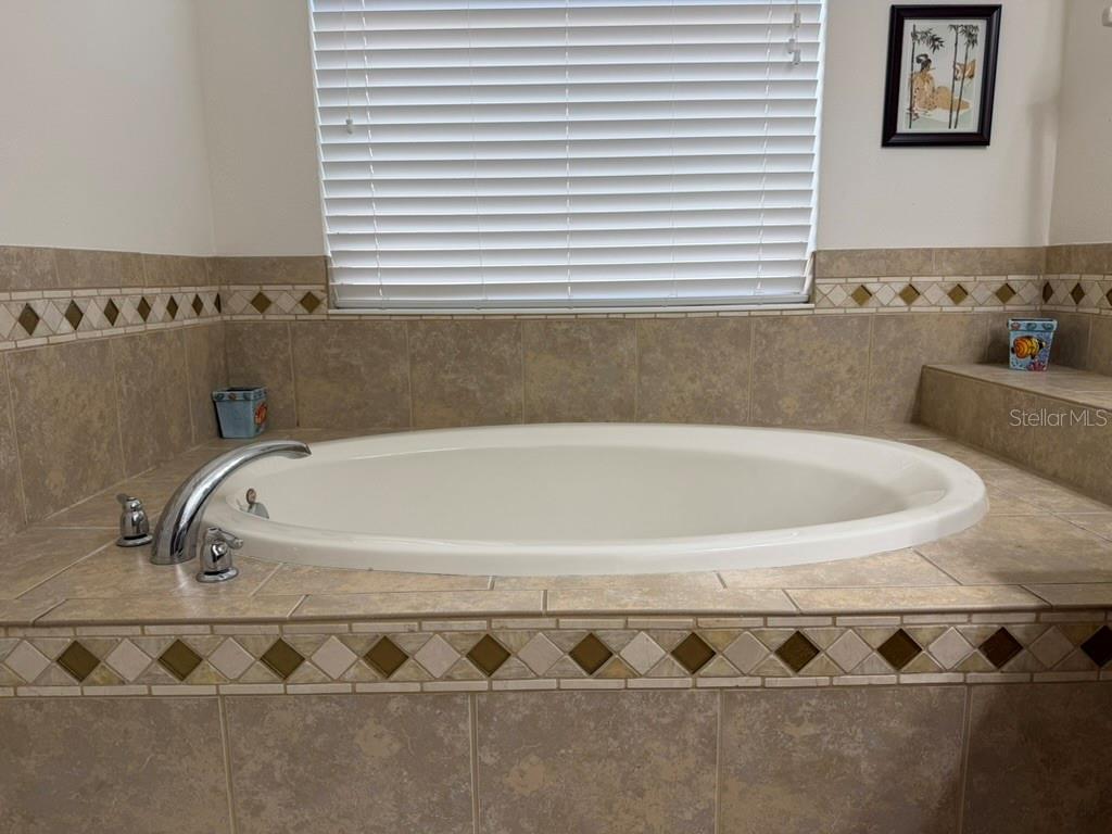 8606 DEEP MAPLE DR — photo 27
