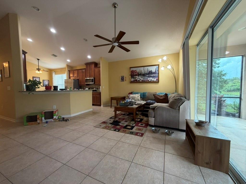 8606 DEEP MAPLE DR — photo 10