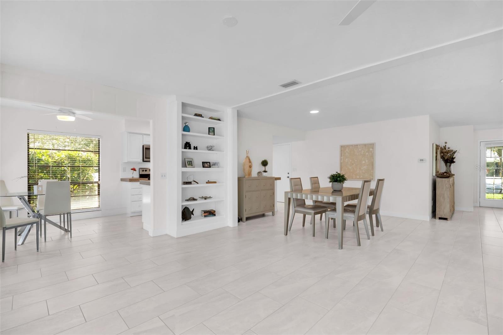 1309 GILLESPIE DR — photo 27