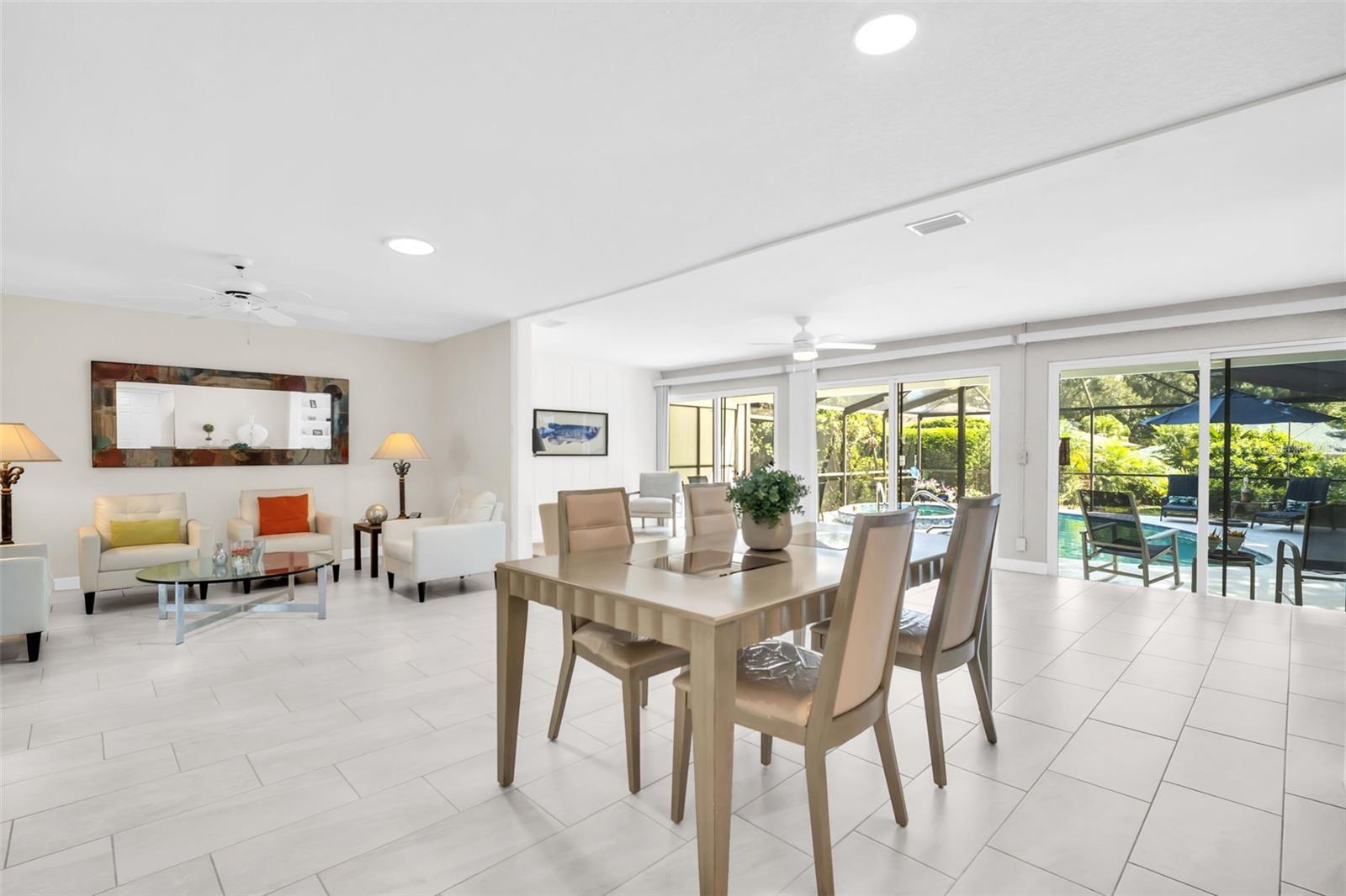 1309 GILLESPIE DR — photo 18