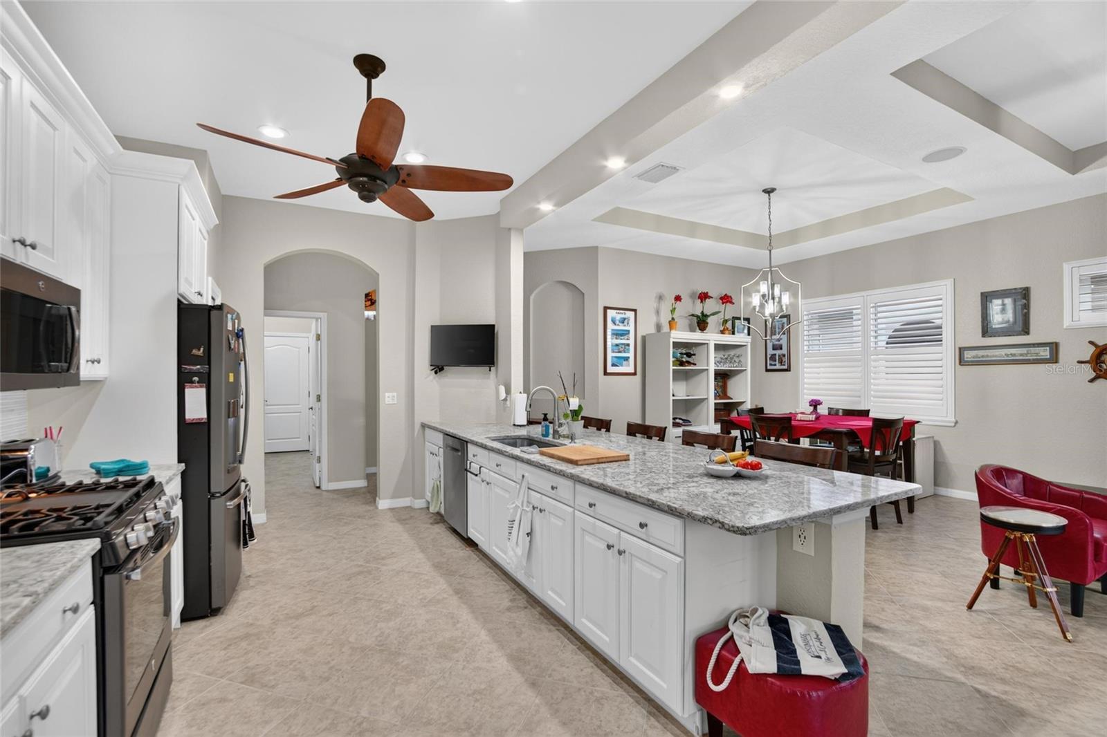 818 KING LEON WAY — photo 24