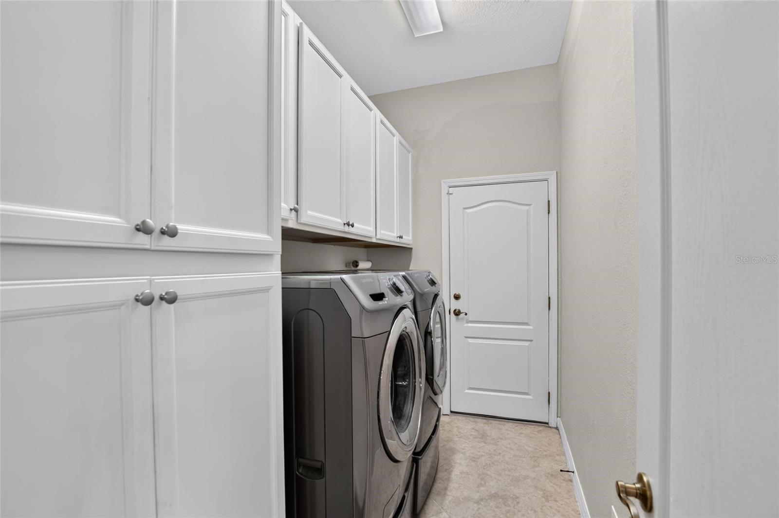 818 KING LEON WAY — photo 39