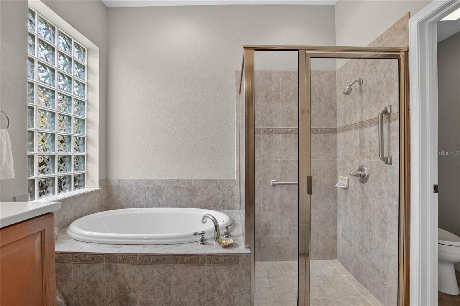 818 KING LEON WAY — photo 37