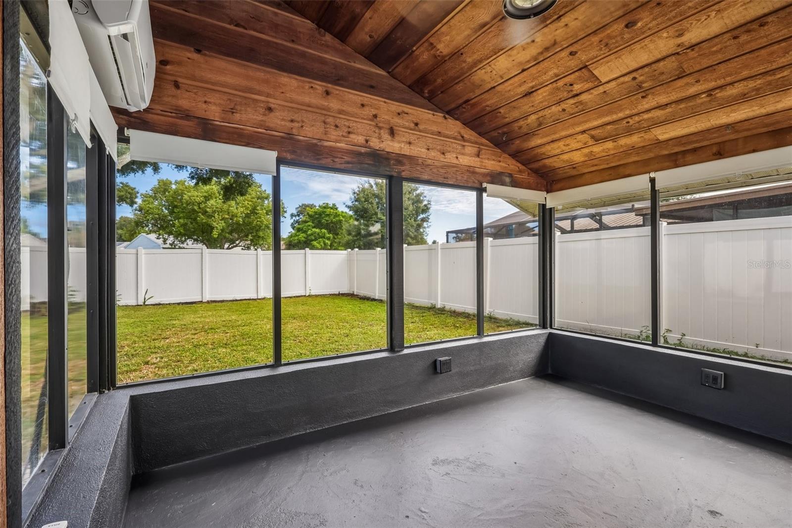 2805 NORTHCOTE DR — photo 23