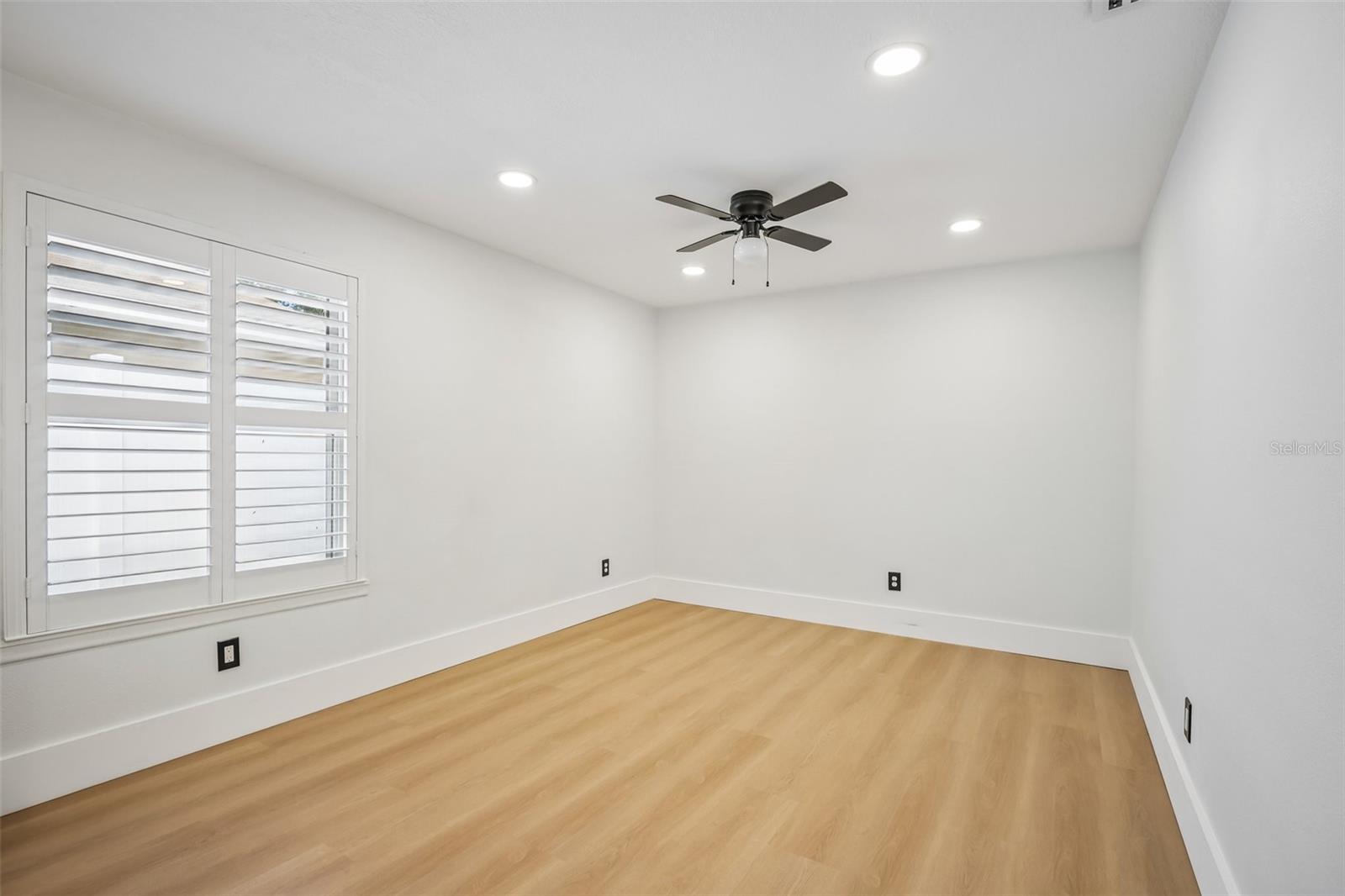 2805 NORTHCOTE DR — photo 10