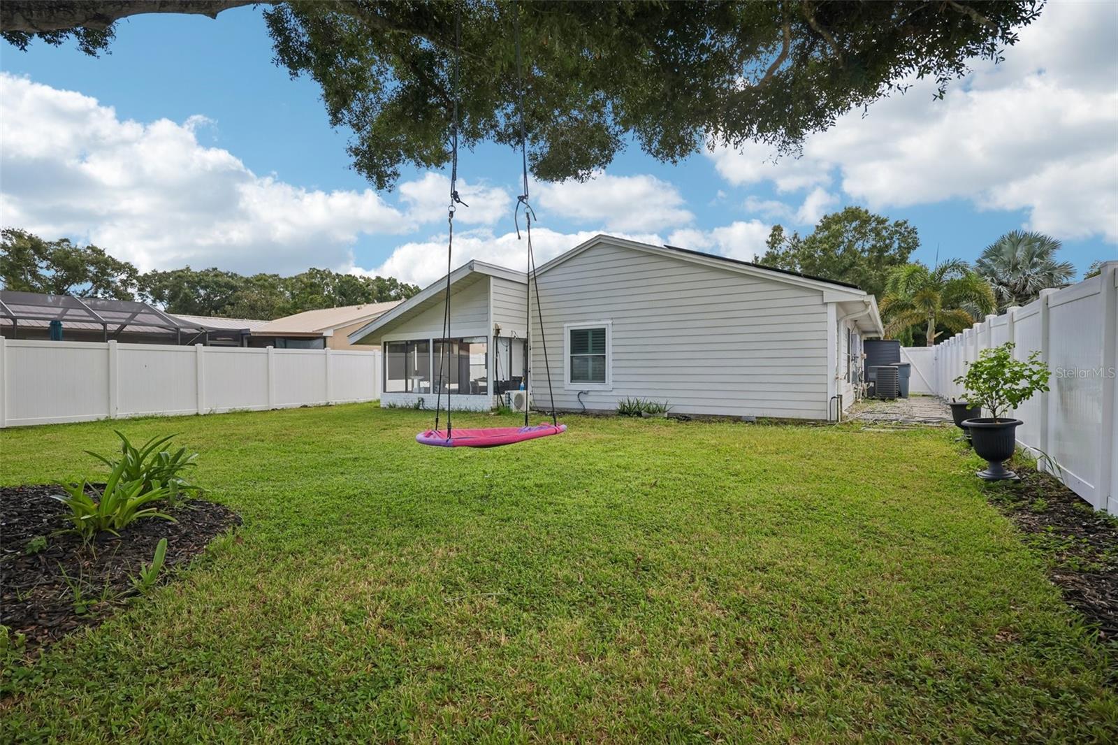 2805 NORTHCOTE DR — photo 26