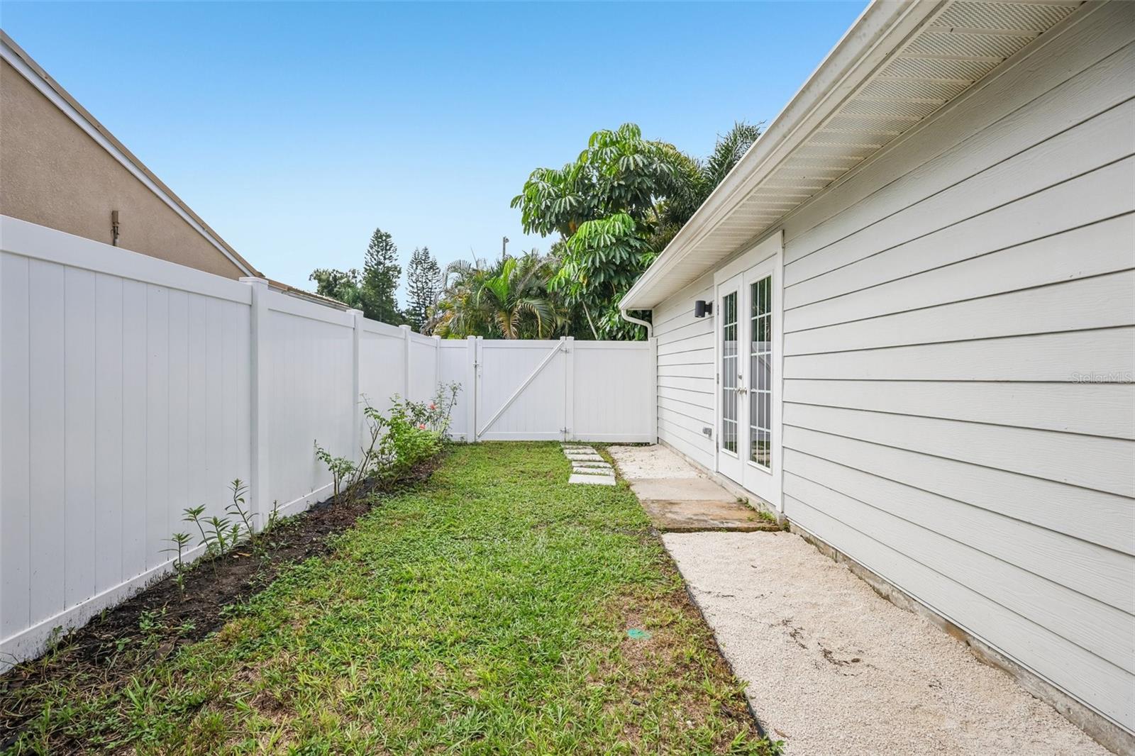 2805 NORTHCOTE DR — photo 27