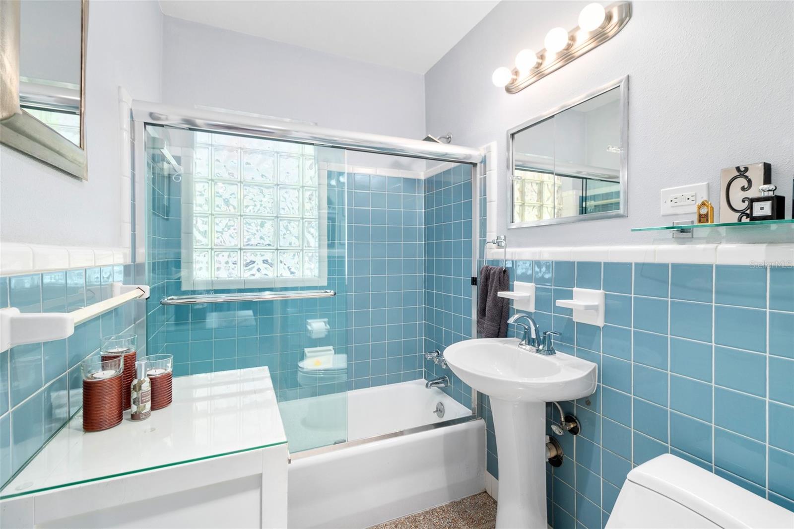 3004 W BAY VILLA AVE — photo 19