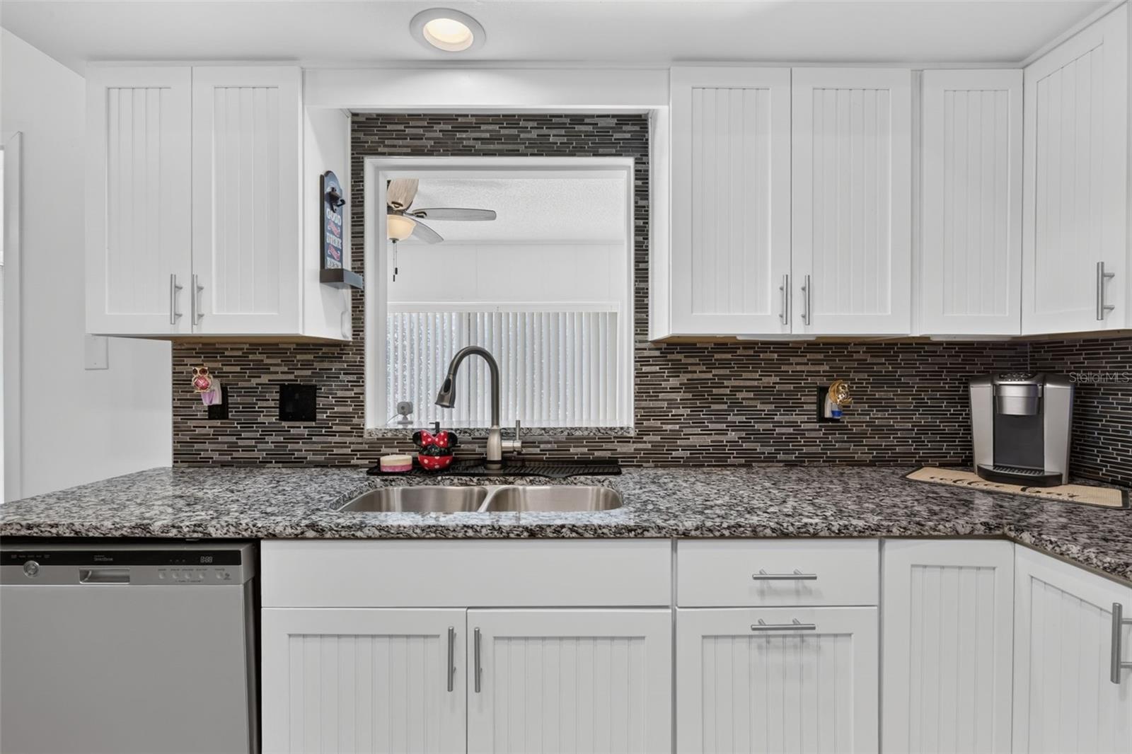 82 CIRCLEWOOD DR #A3-4 — photo 8