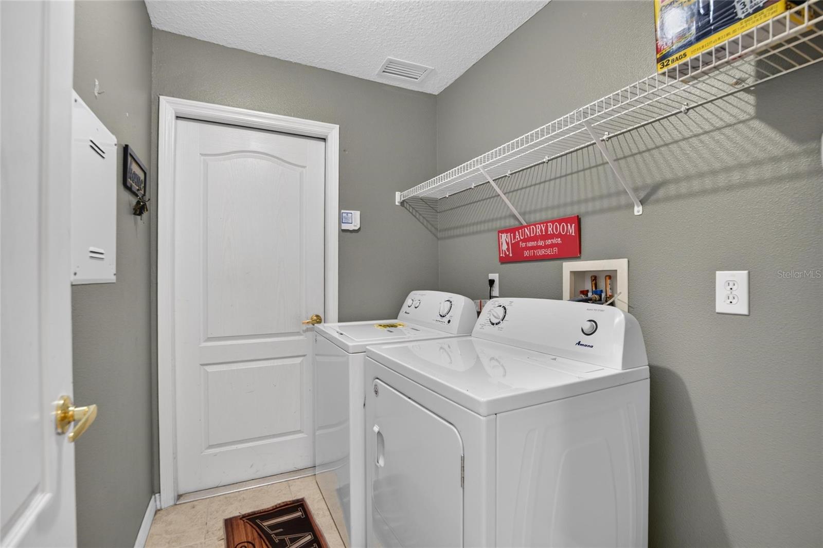 1709 WOODWATCH WAY — photo 43