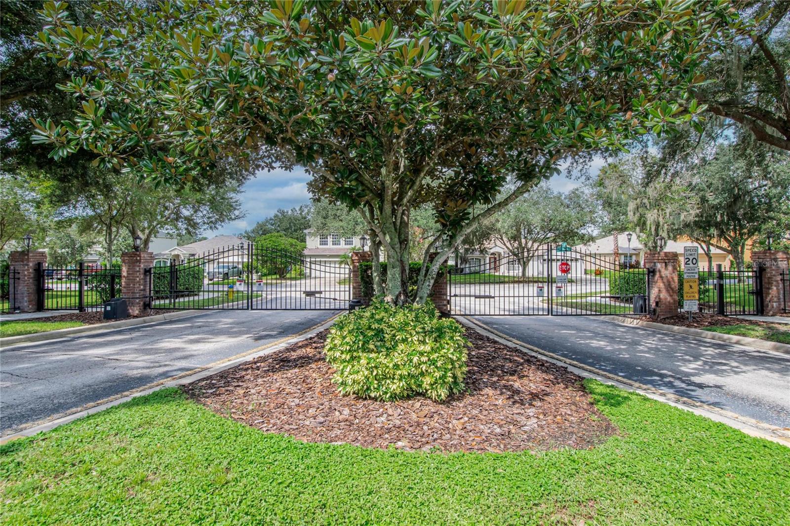 1709 WOODWATCH WAY — photo 85