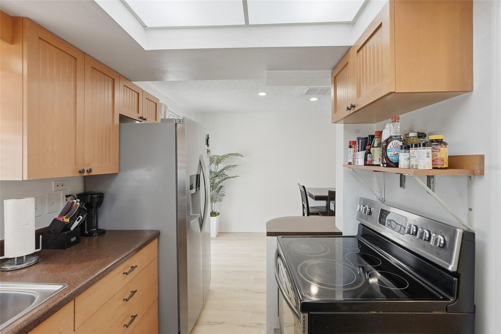 325 ISLAND WAY #101 — photo 9