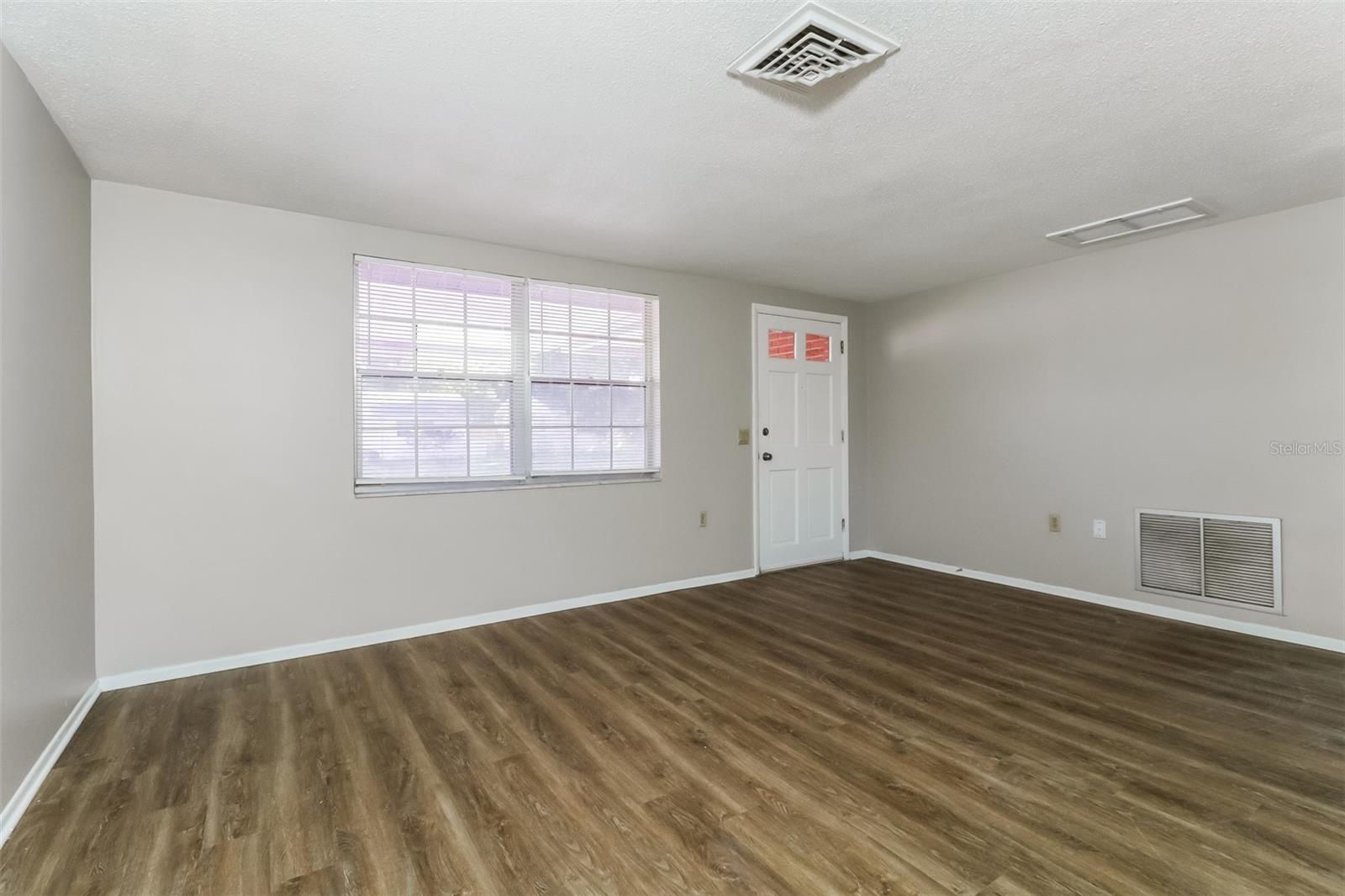 6840 TIERRA VERDE ST — photo 4