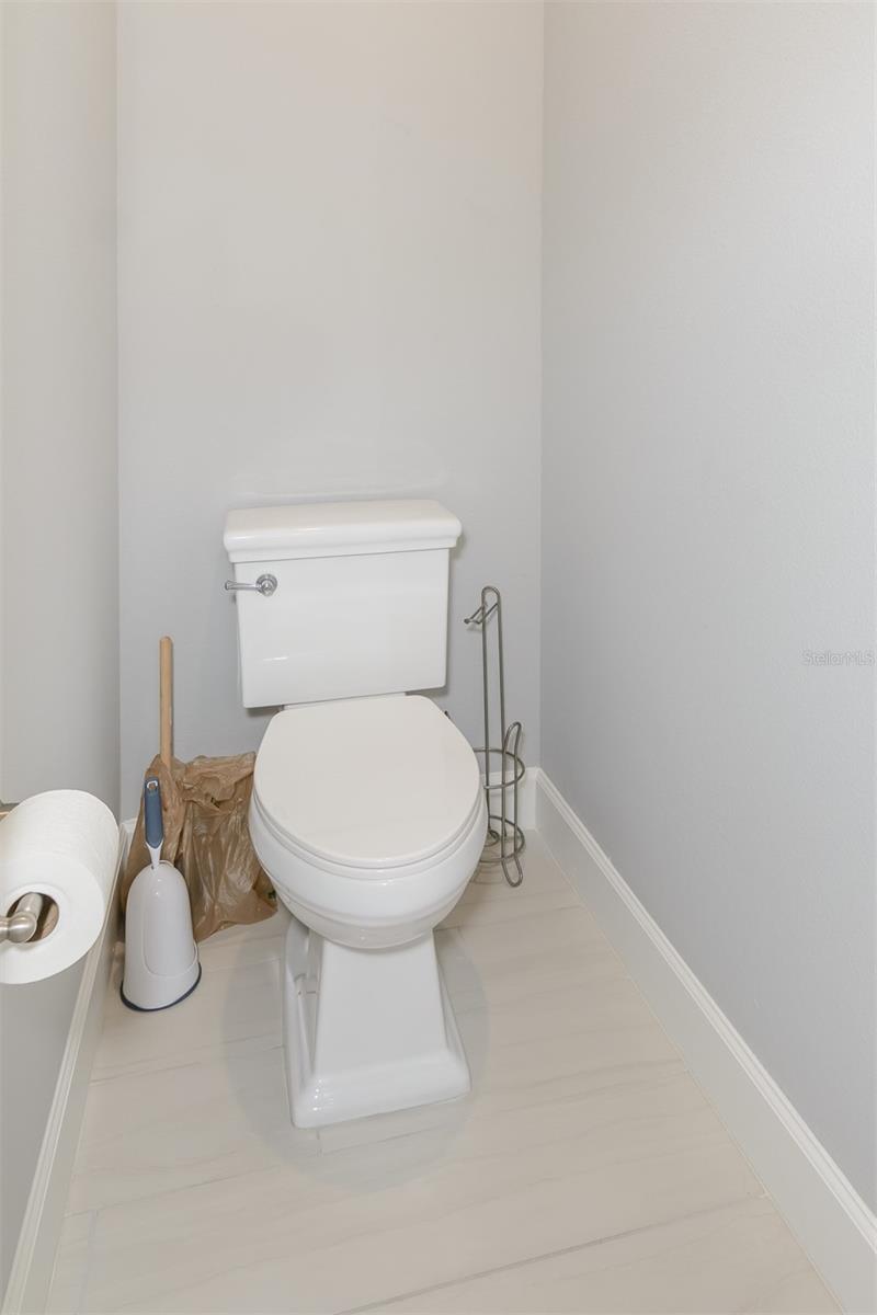3390 FRANCOA DR — photo 38