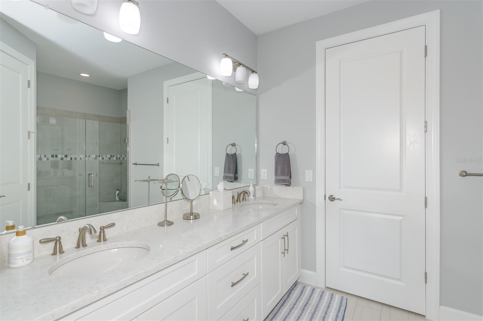 3390 FRANCOA DR — photo 35