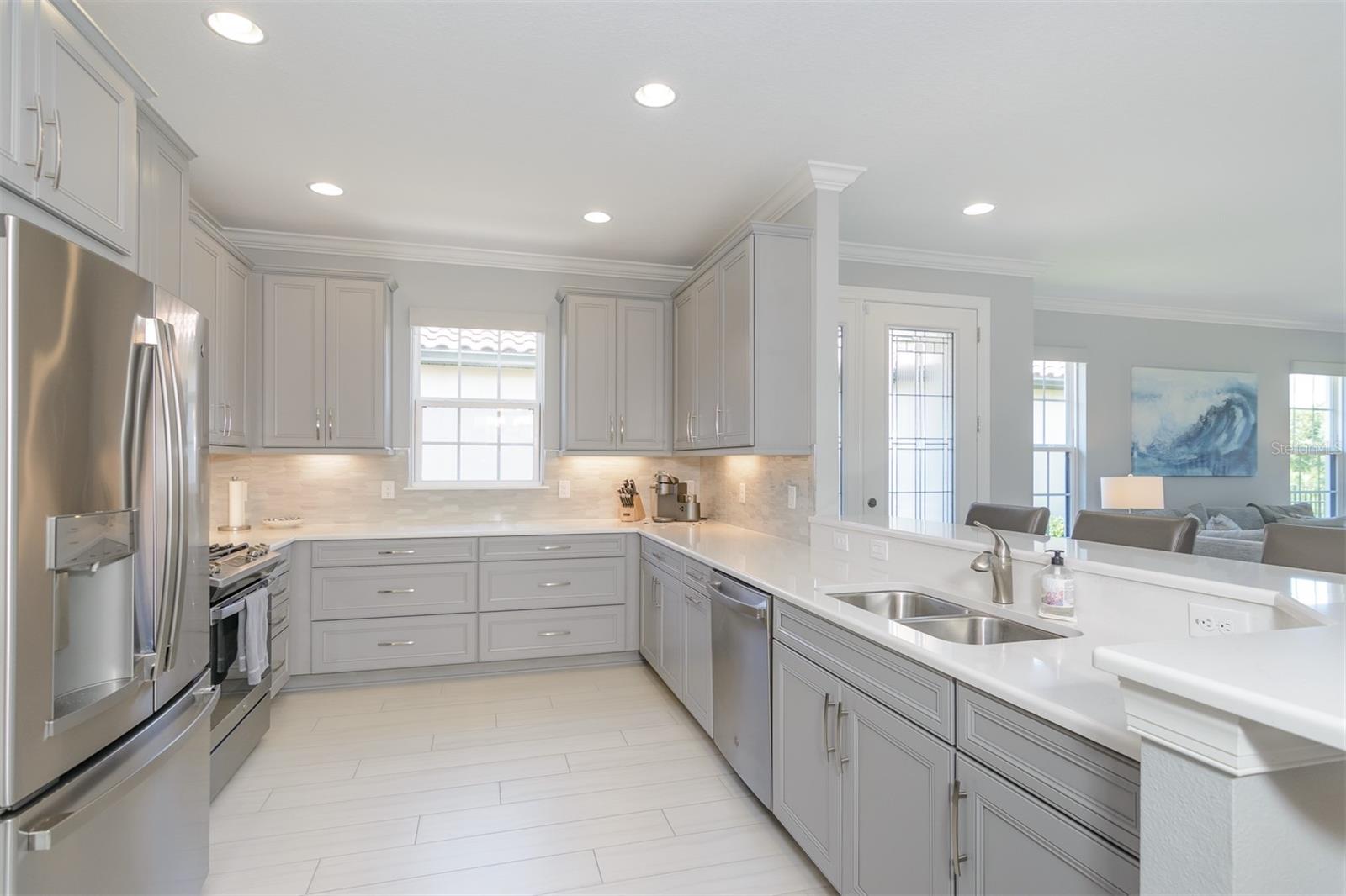 3390 FRANCOA DR — photo 16